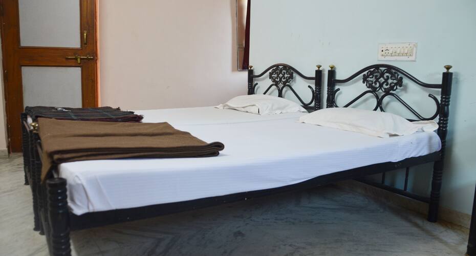 Hotel Vineet, Allahabad 3